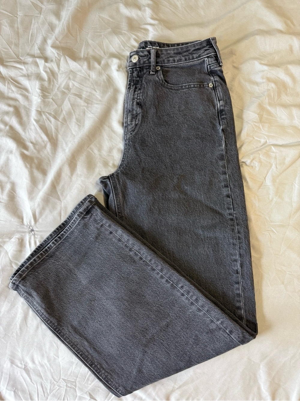 Old Navy Women's Straight Leg Jeans in Charcoal Gray